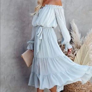 VICI OFF THE SHOULDER MIDI DRESS - SOFT SAGE